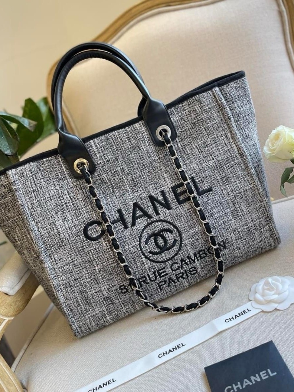 Novelty VIP Large Gray Tote Bag GWP